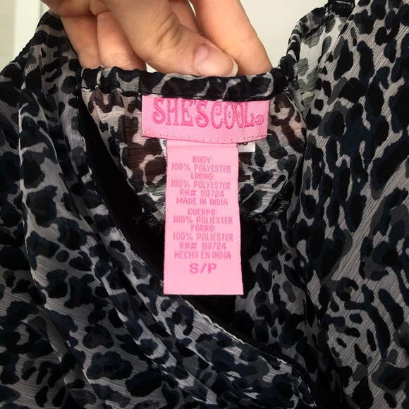 Patterned Maxi Dress - Picture 6 of 6